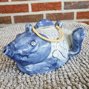 Fish Shaped Teapot with handle